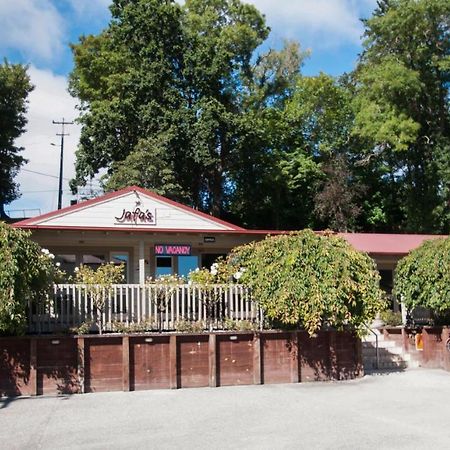 Jafa'S Motels Lawrence Екстериор снимка