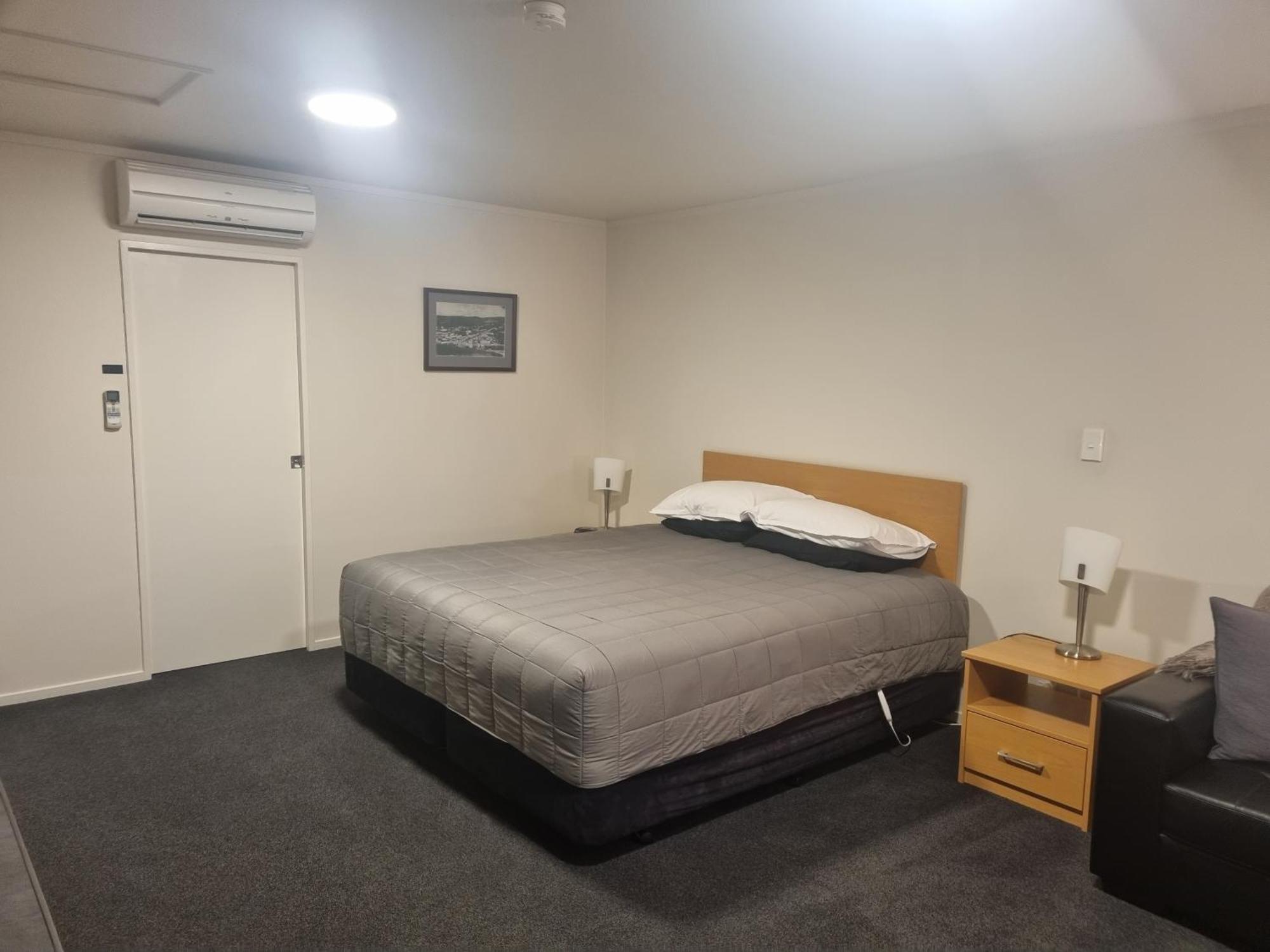 Jafa'S Motels Lawrence Екстериор снимка