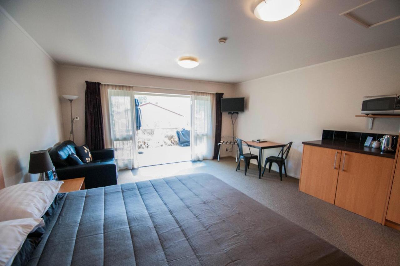Jafa'S Motels Lawrence Екстериор снимка