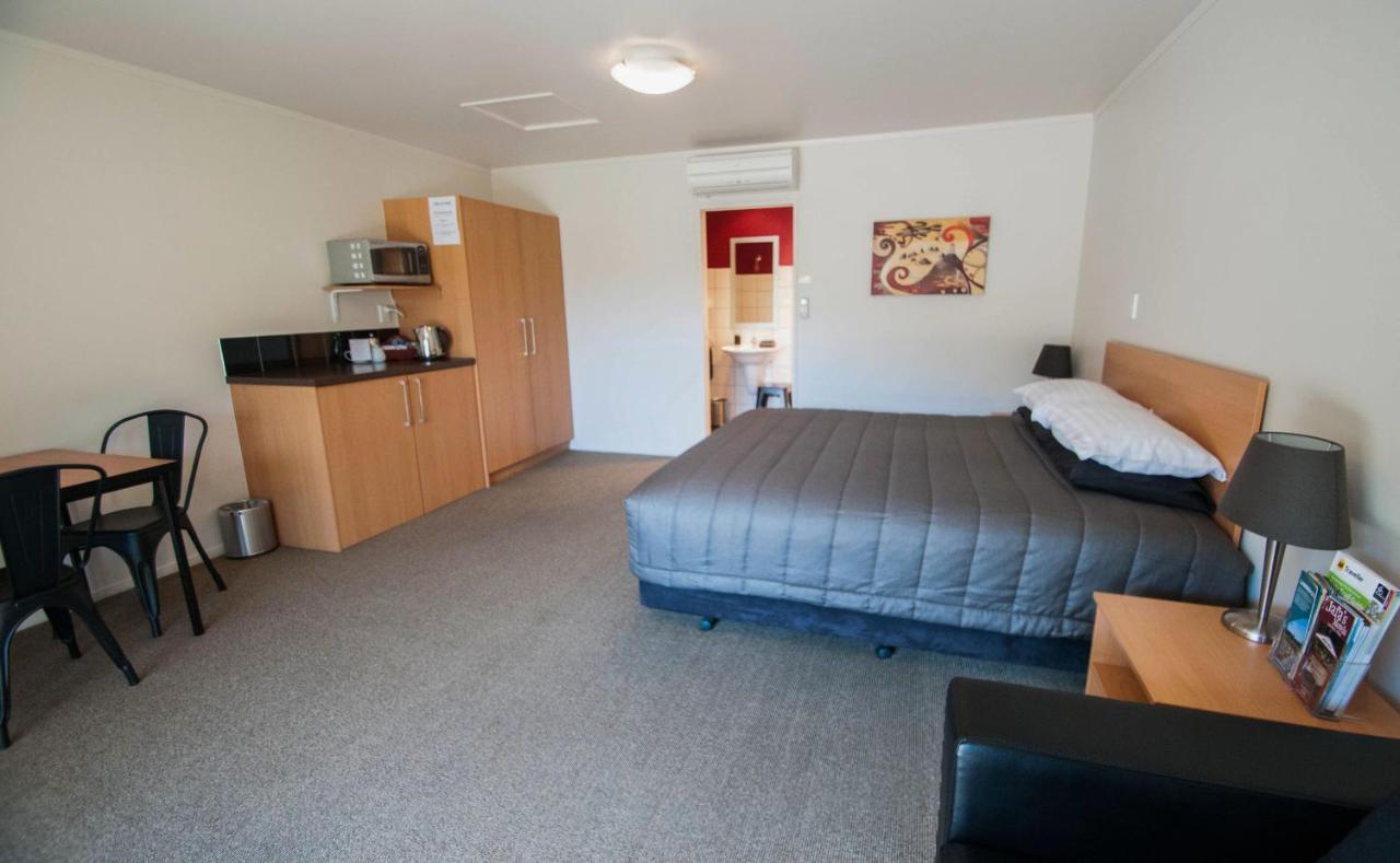 Jafa'S Motels Lawrence Екстериор снимка